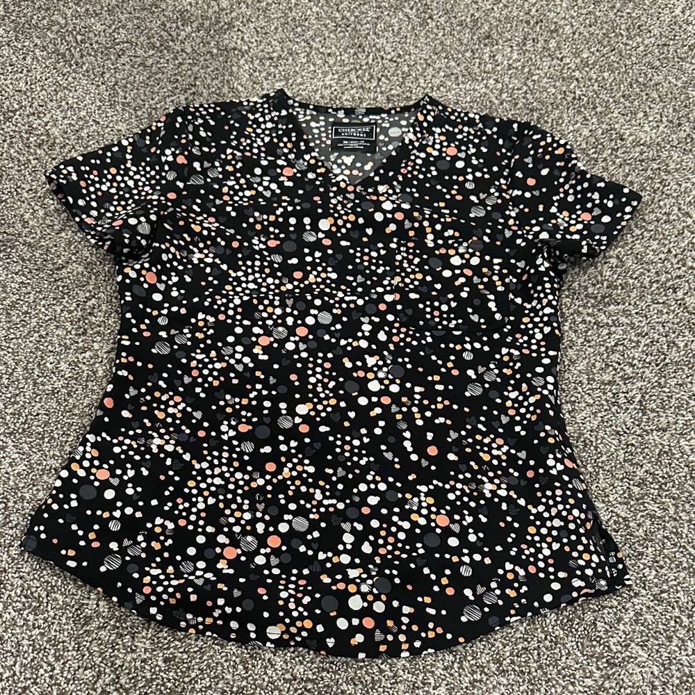 Cherokee Scrub Top